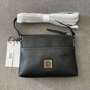 Dooney & Burke Ginger Pochette